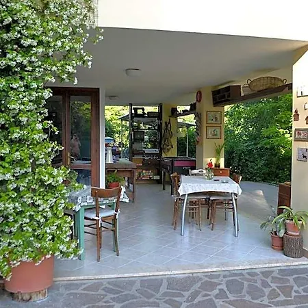 Bed and Breakfast La Casarella