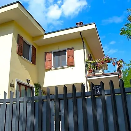La Casarella Bed and Breakfast 3*