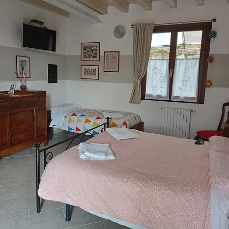 La Casarella Bed & Breakfast *